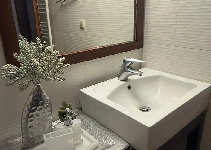 Retreat, Panoramic Sea View アパート *